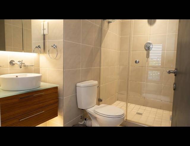 3 BEDROOM APARTMENT TO LET IN POINT WATERFRONT